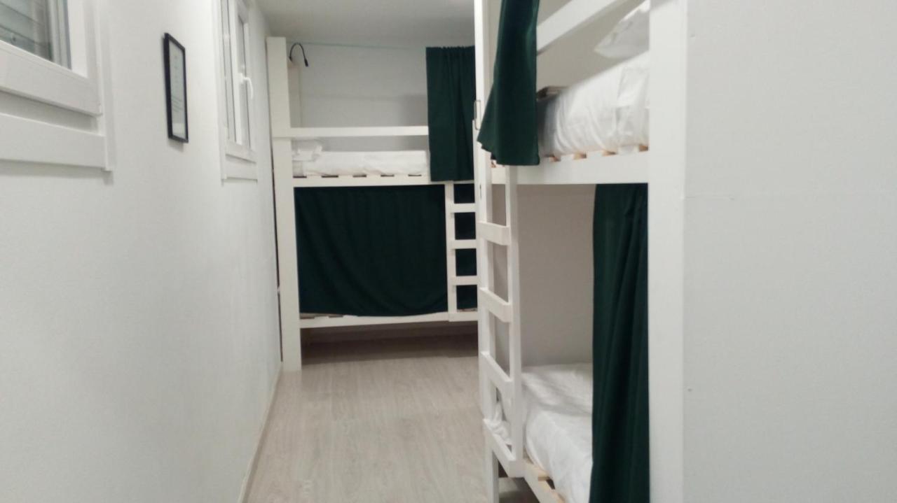 Fonte Dos Aloques Hostel Porrino Luaran gambar