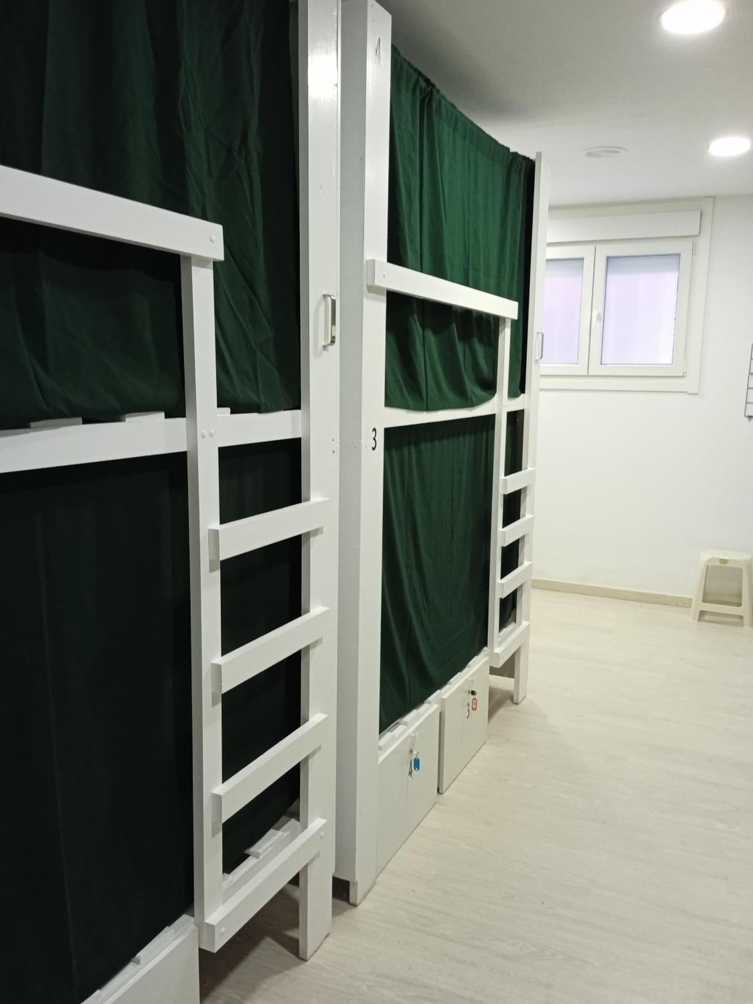 Fonte Dos Aloques Hostel Porrino Luaran gambar
