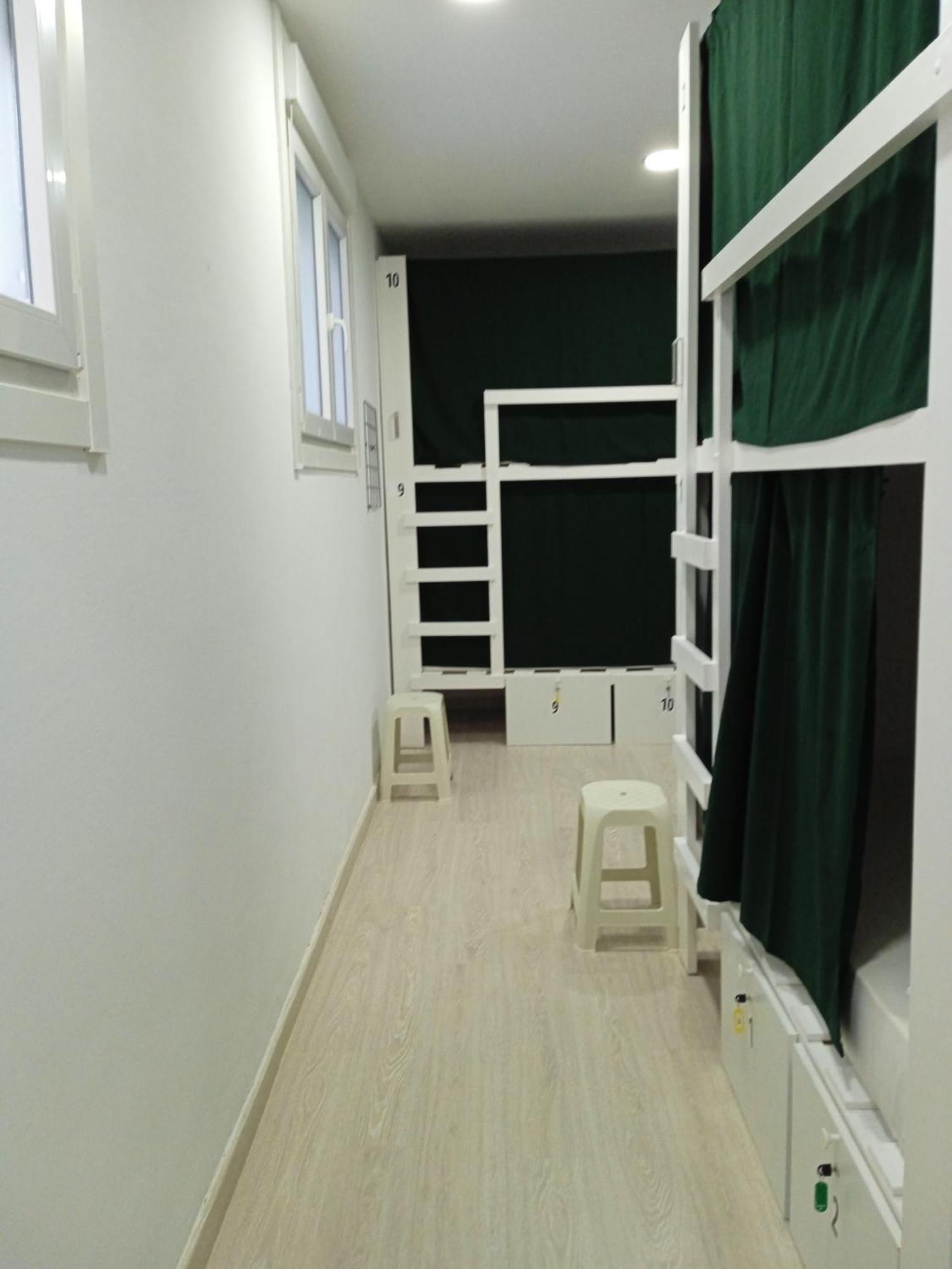 Fonte Dos Aloques Hostel Porrino Luaran gambar